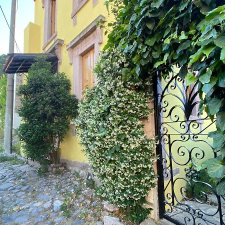 Stone House With Garden In Cunda/Ayvalik Villa Exterior photo